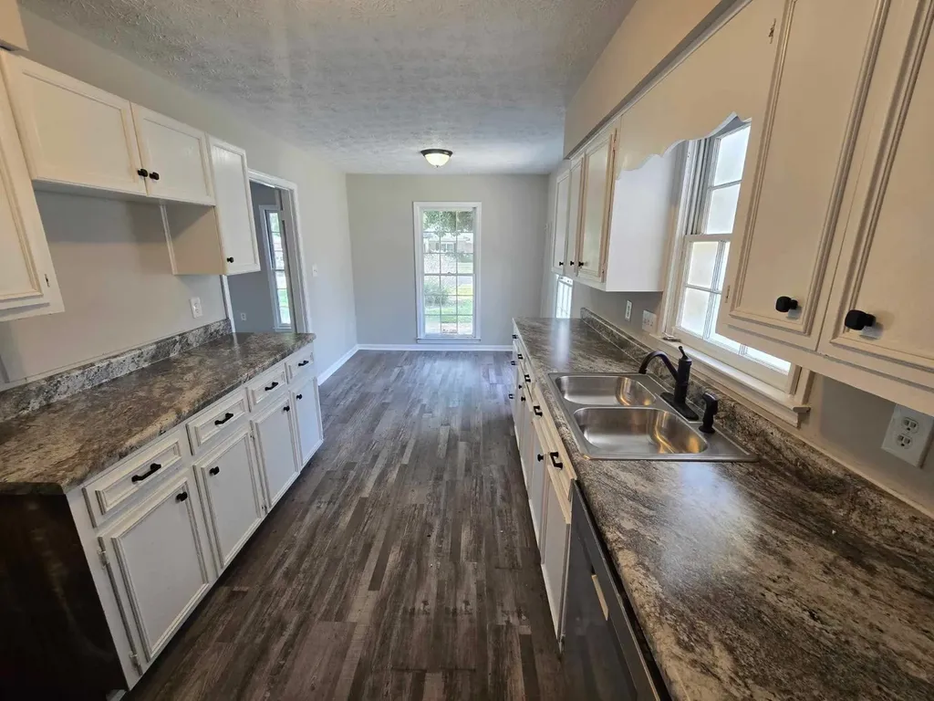 445 Derby Lane Montgomery AL 36109