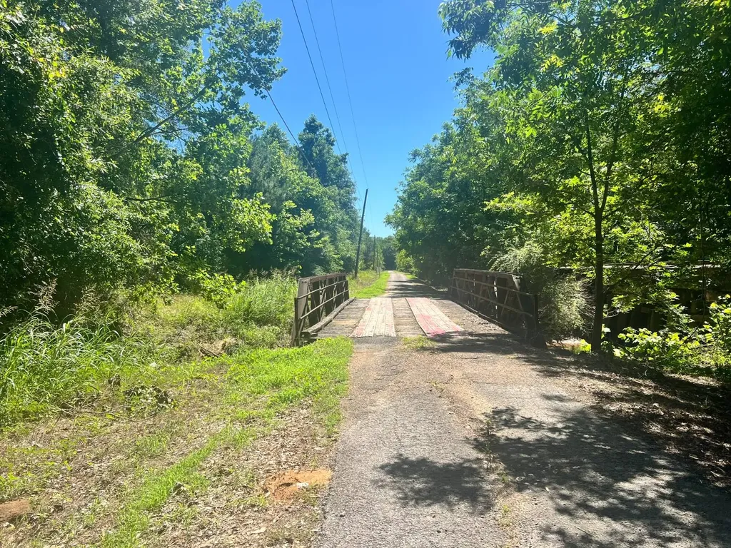 - Savage Street Millport AL 35576