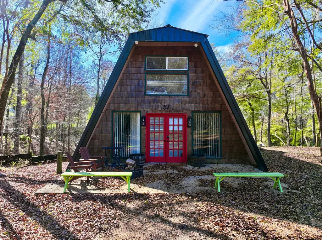 57 Fernway Court Camden AL 36726