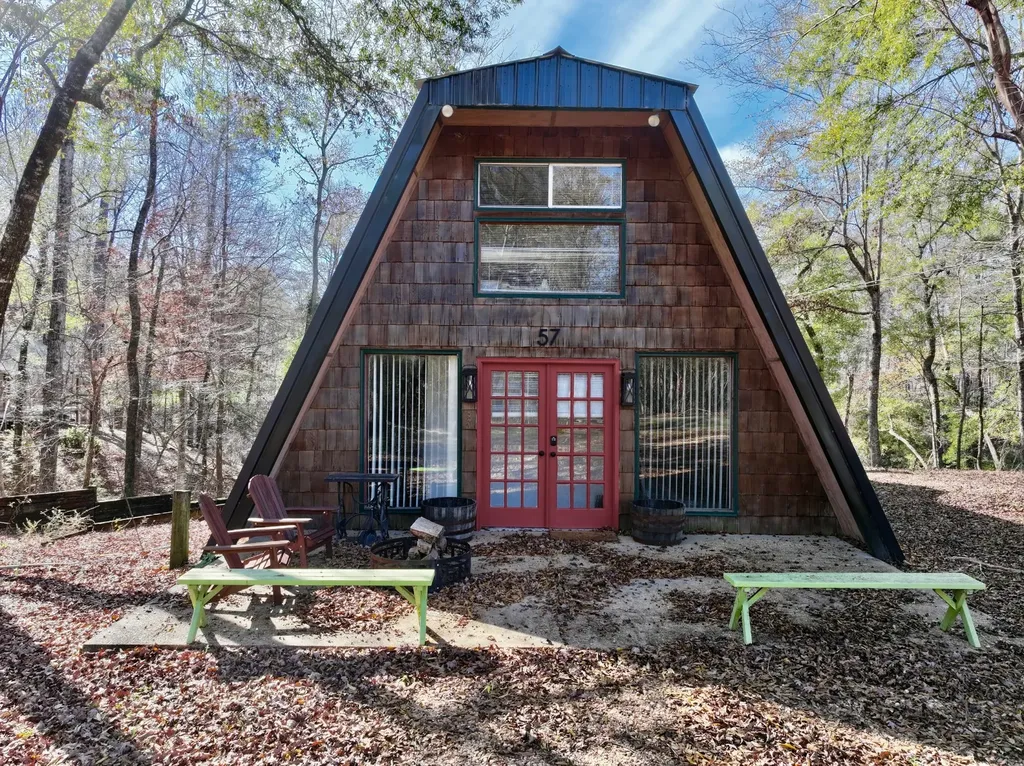 57 Fernway Court Camden AL 36726