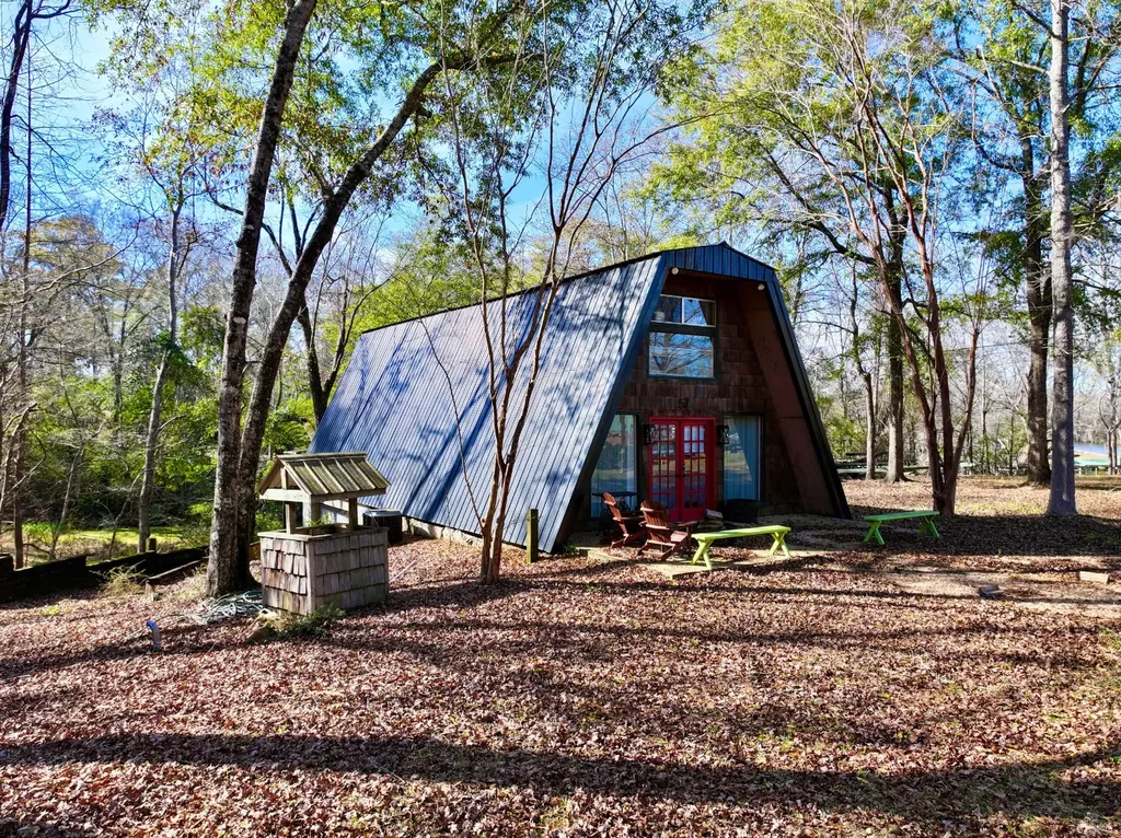 57 Fernway Court Camden AL 36726