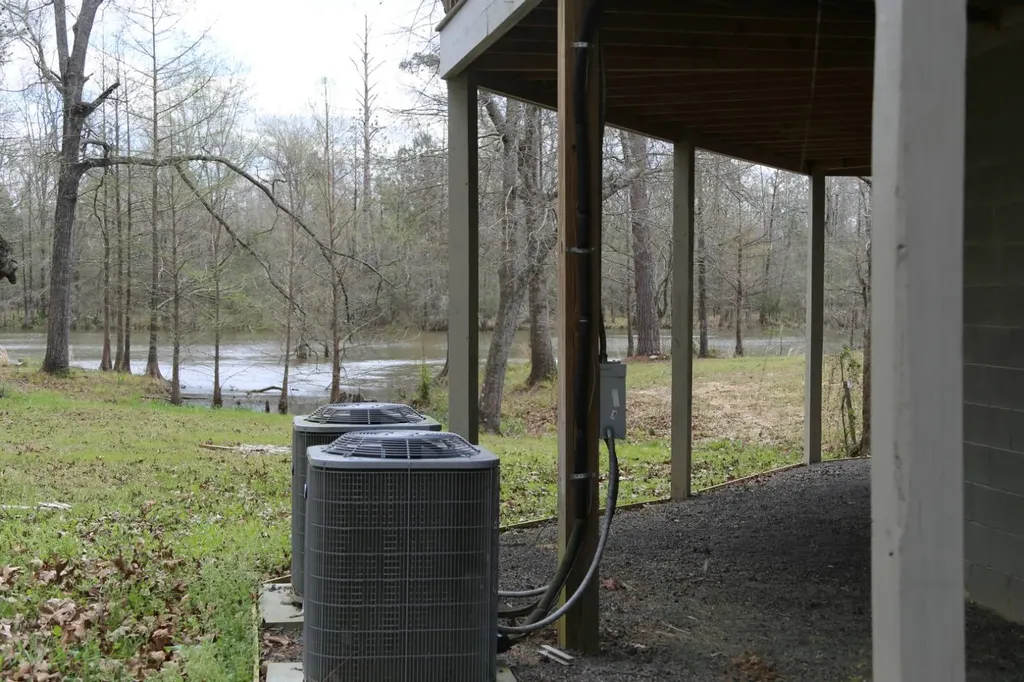 1864 Cove Lake Drive Camden AL 36726