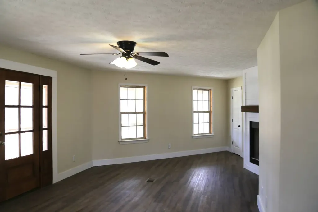 1864 Cove Lake Drive Camden AL 36726