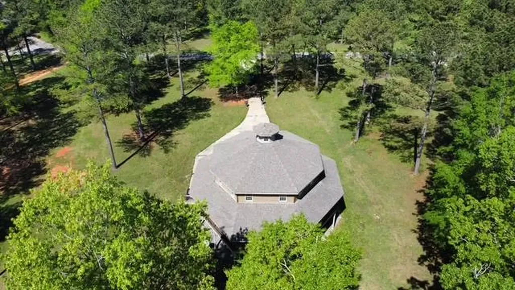 1864 Cove Lake Drive Camden AL 36726