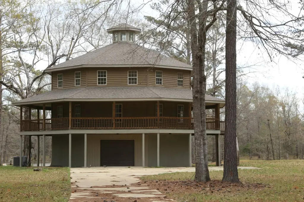 1864 Cove Lake Drive Camden AL 36726