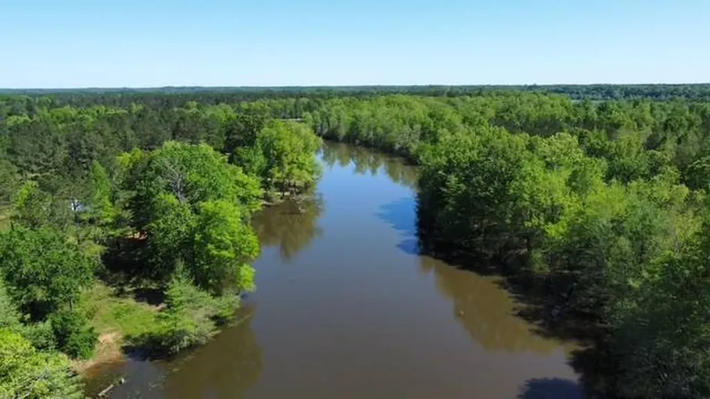 1864 Cove Lake Drive Camden AL 36726