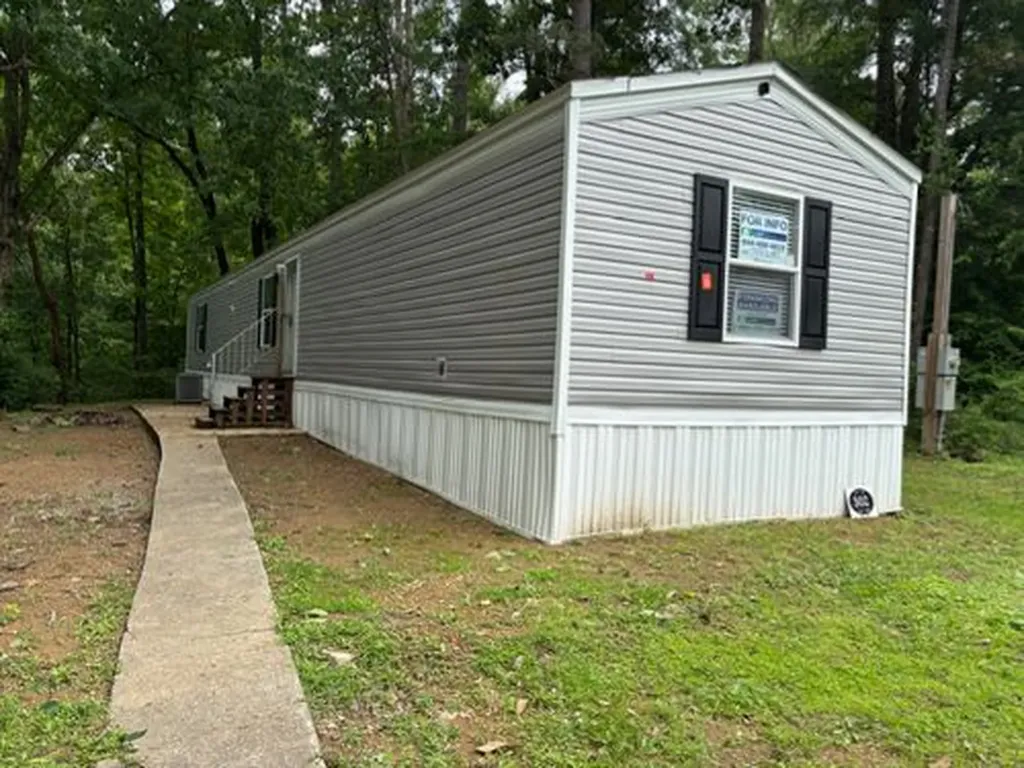 302 Madison Place Trussville AL 35173