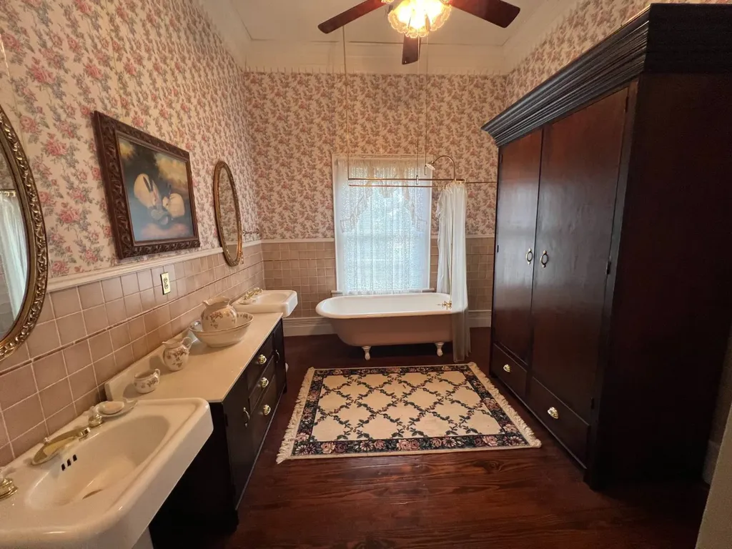 1499 South Washington Marion AL 36756