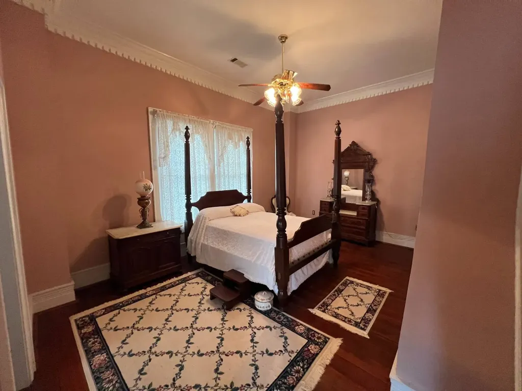 1499 South Washington Marion AL 36756