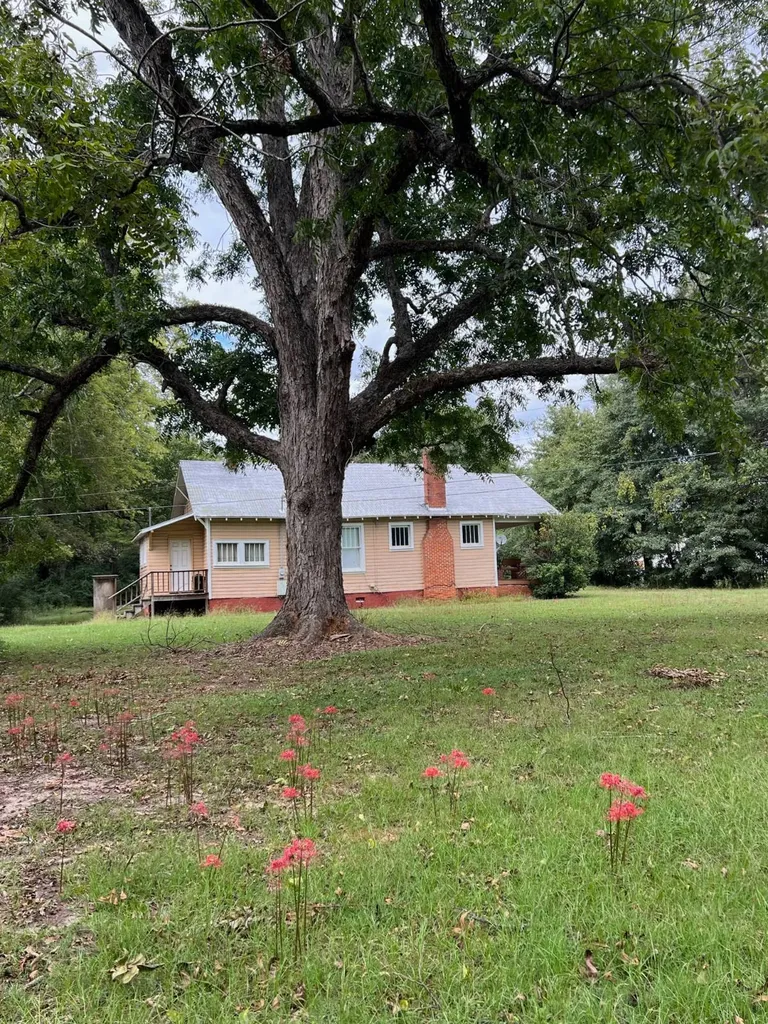 1499 South Washington Marion AL 36756