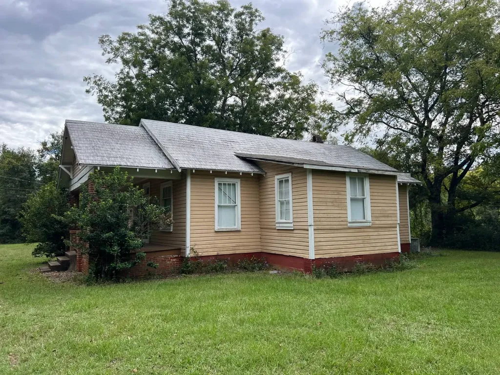 1499 South Washington Marion AL 36756