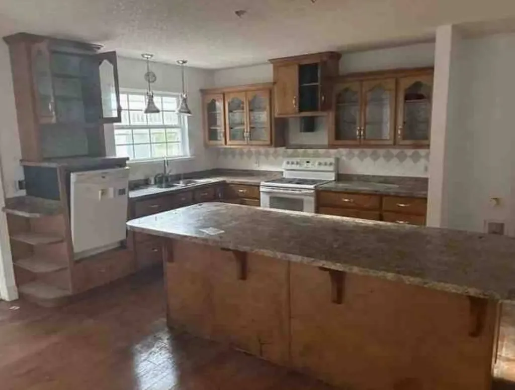 10051 Sweetwater Drive N Chunchula AL 36521