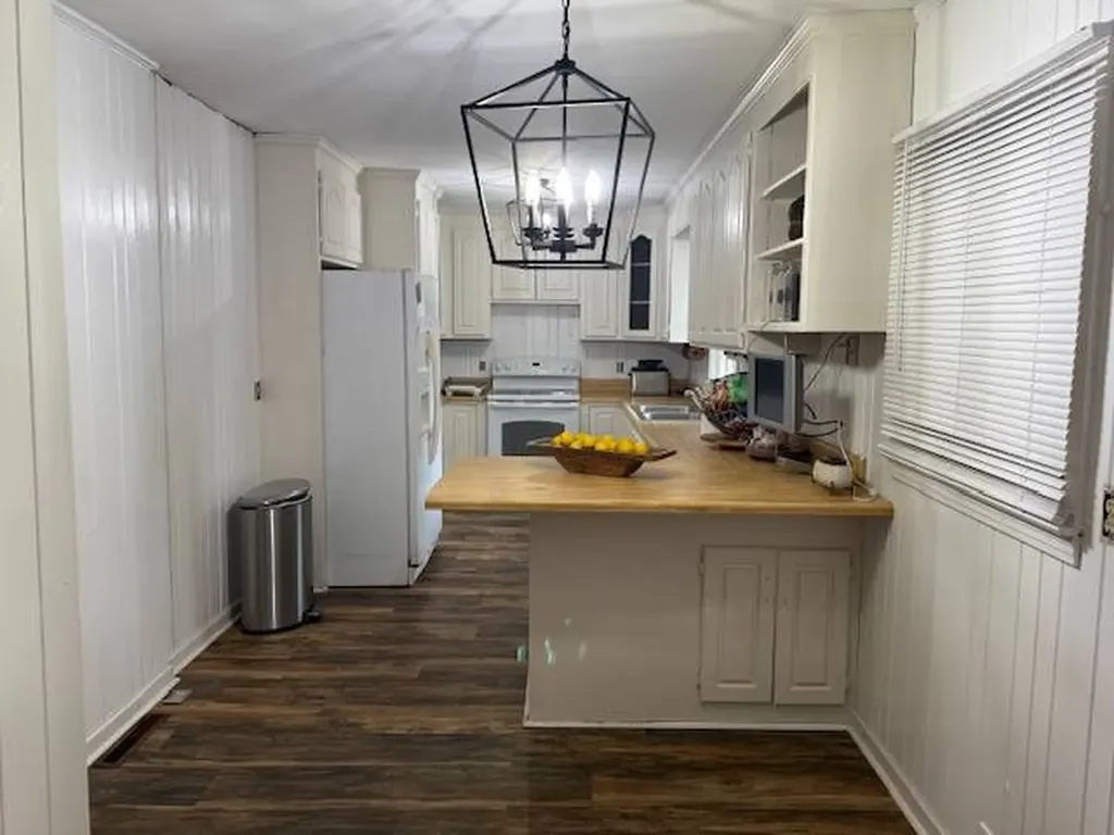 411 N Shiloh Street Linden AL 36748