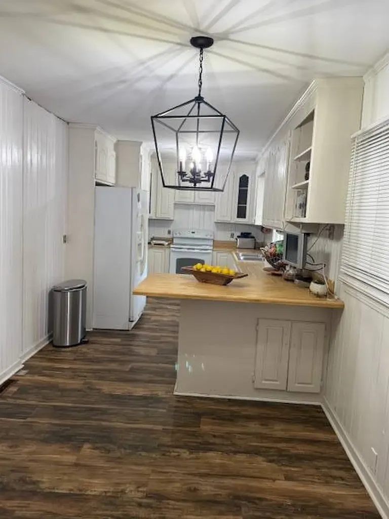 411 N Shiloh Street Linden AL 36748