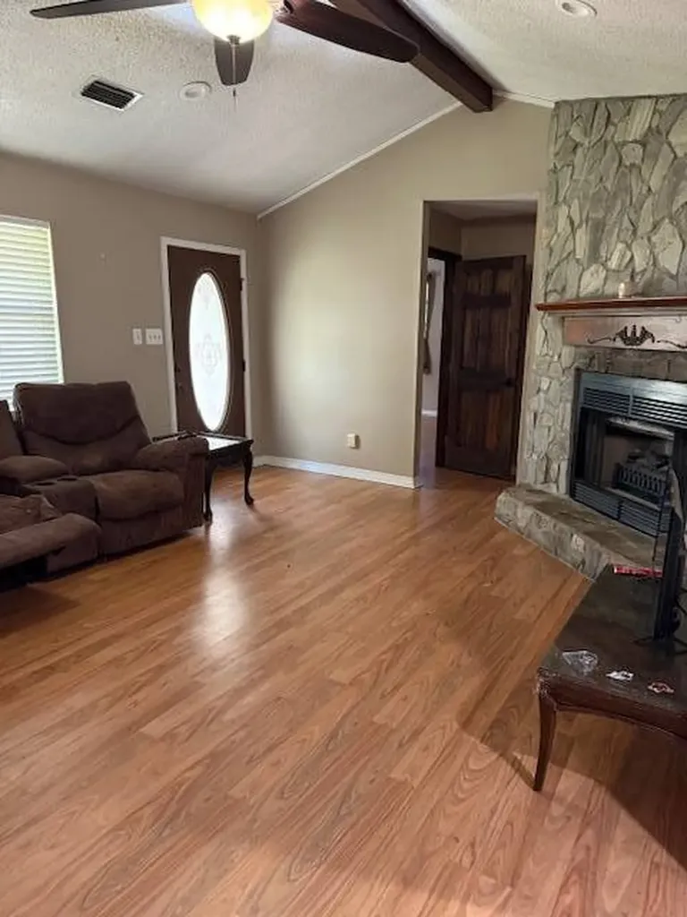 401 E. Center Avenue Linden AL 36748