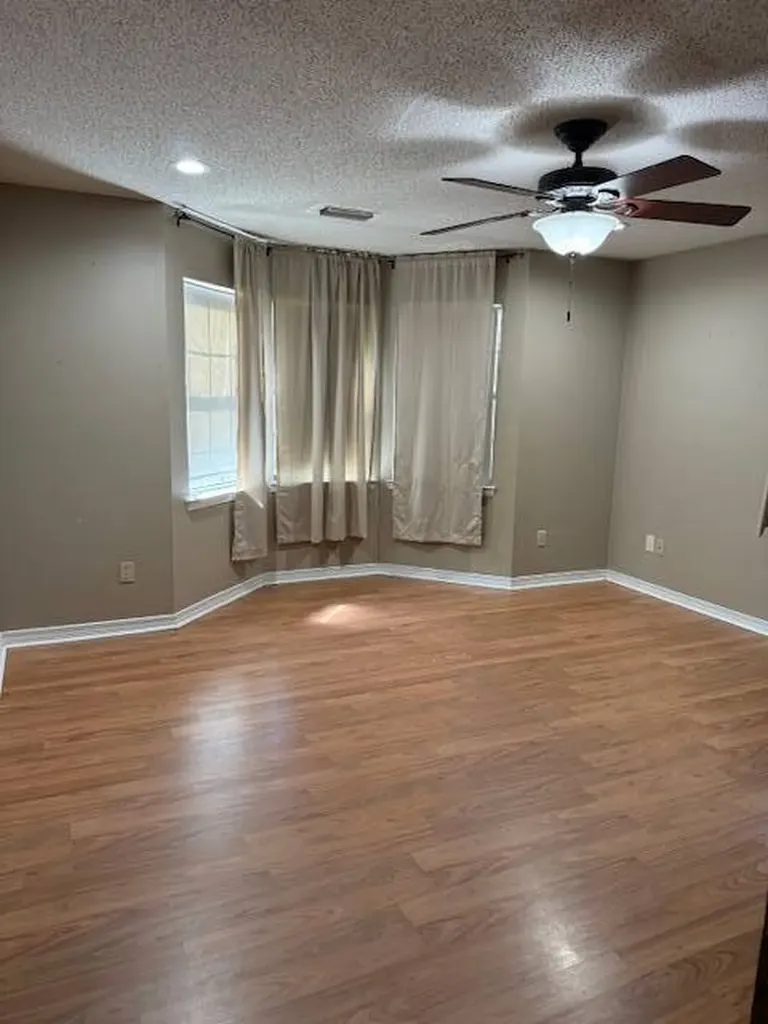 401 E. Center Avenue Linden AL 36748