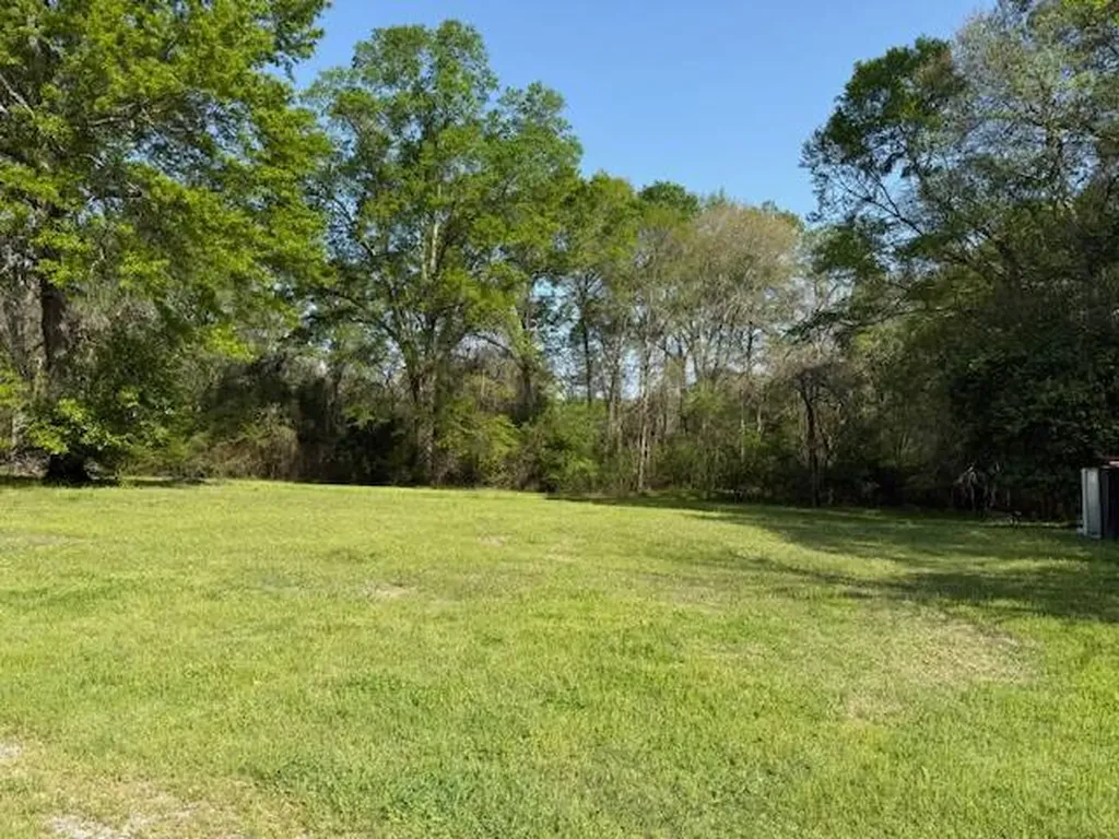 401 E. Center Avenue Linden AL 36748