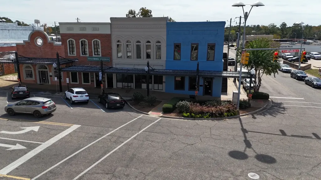 135 S Court Square Ozark AL 36360