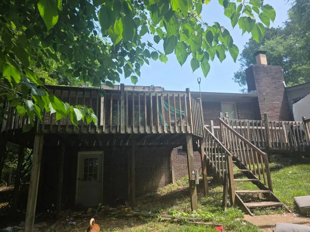 803 Mountain Drive Anniston AL 36206