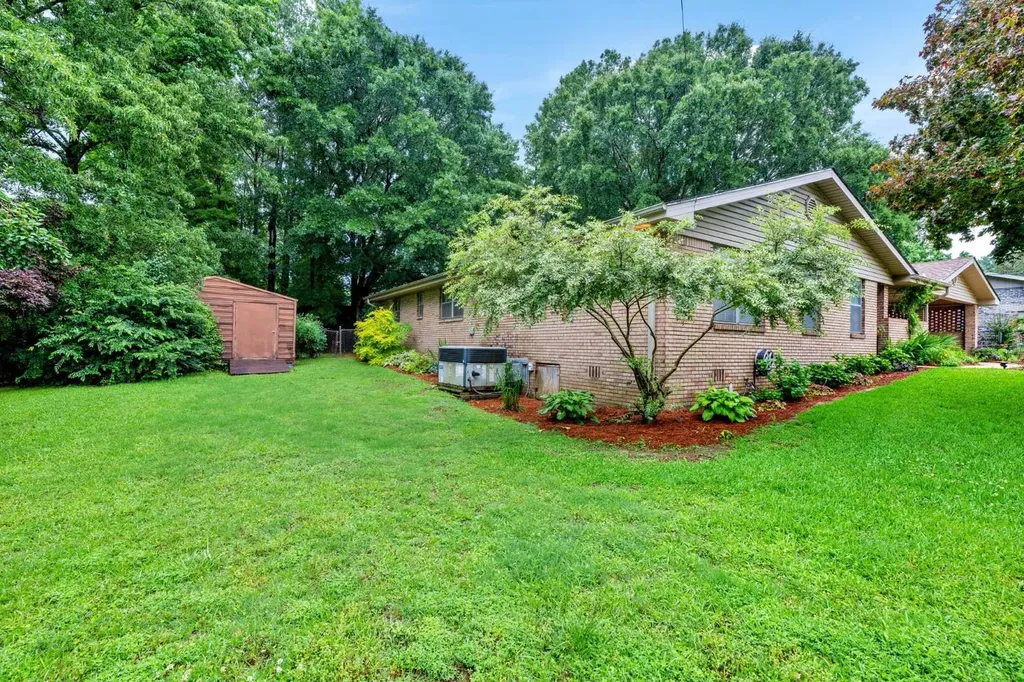 2613 Vann Drive Gardendale AL 35071