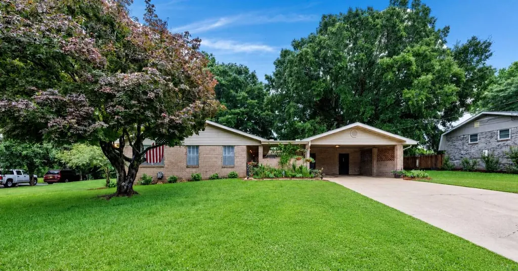 2613 Vann Drive Gardendale AL 35071