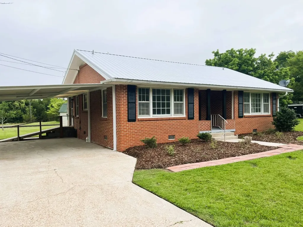 1510 W. Jackson Demopolis AL 36732