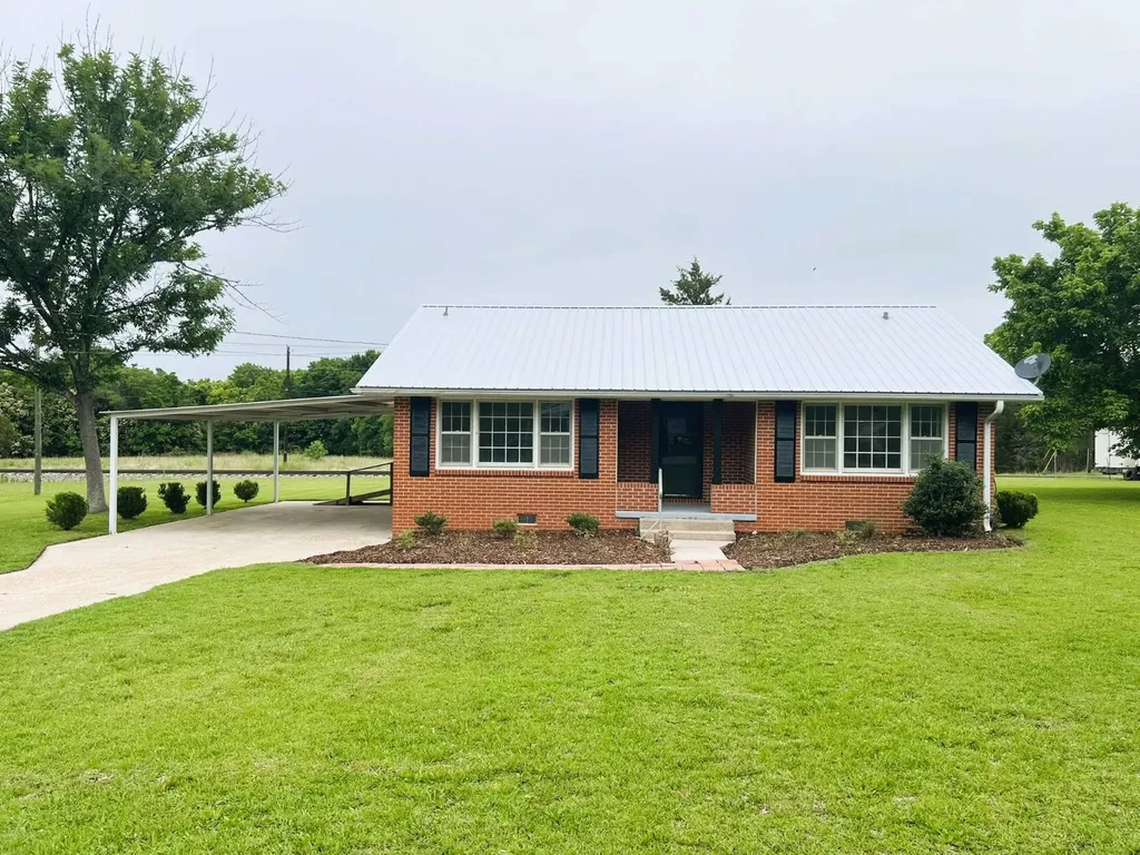 1510 W. Jackson Demopolis AL 36732