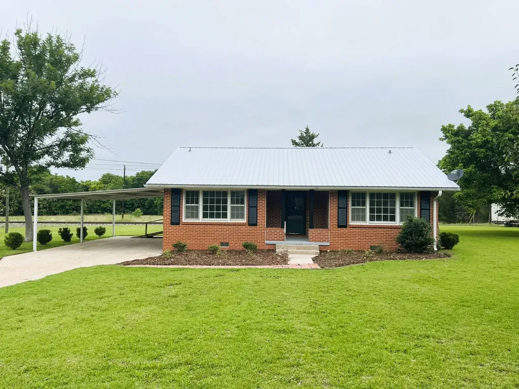 1510 W. Jackson Demopolis AL 36732