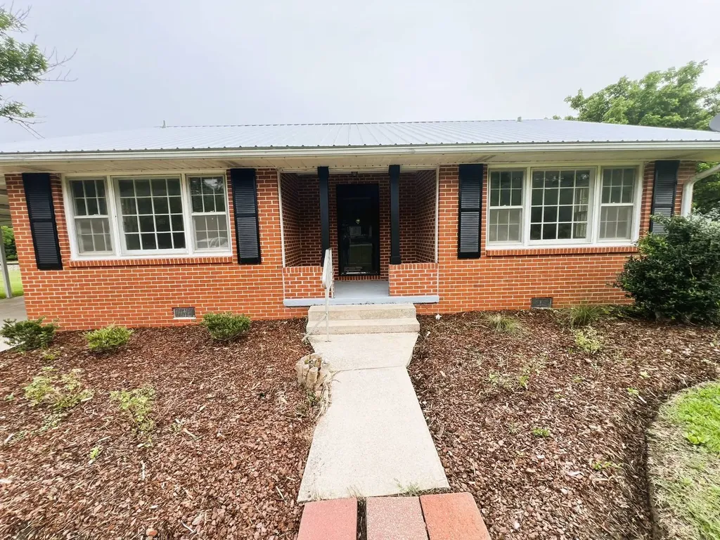 1510 W. Jackson Demopolis AL 36732