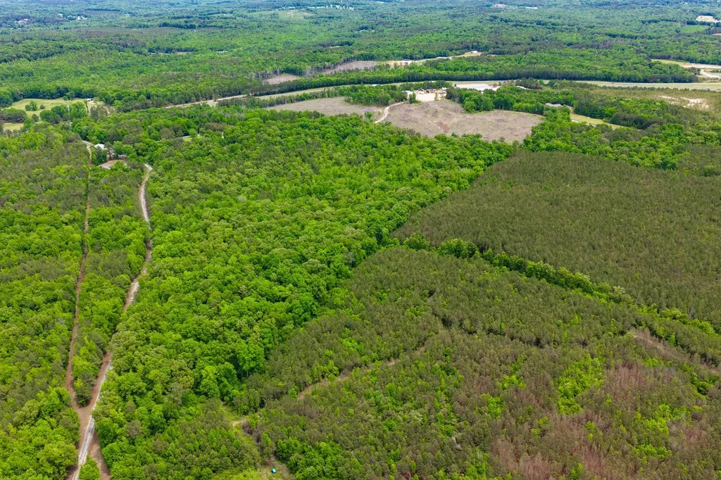 1 County Road 94 Hamilton AL 35570