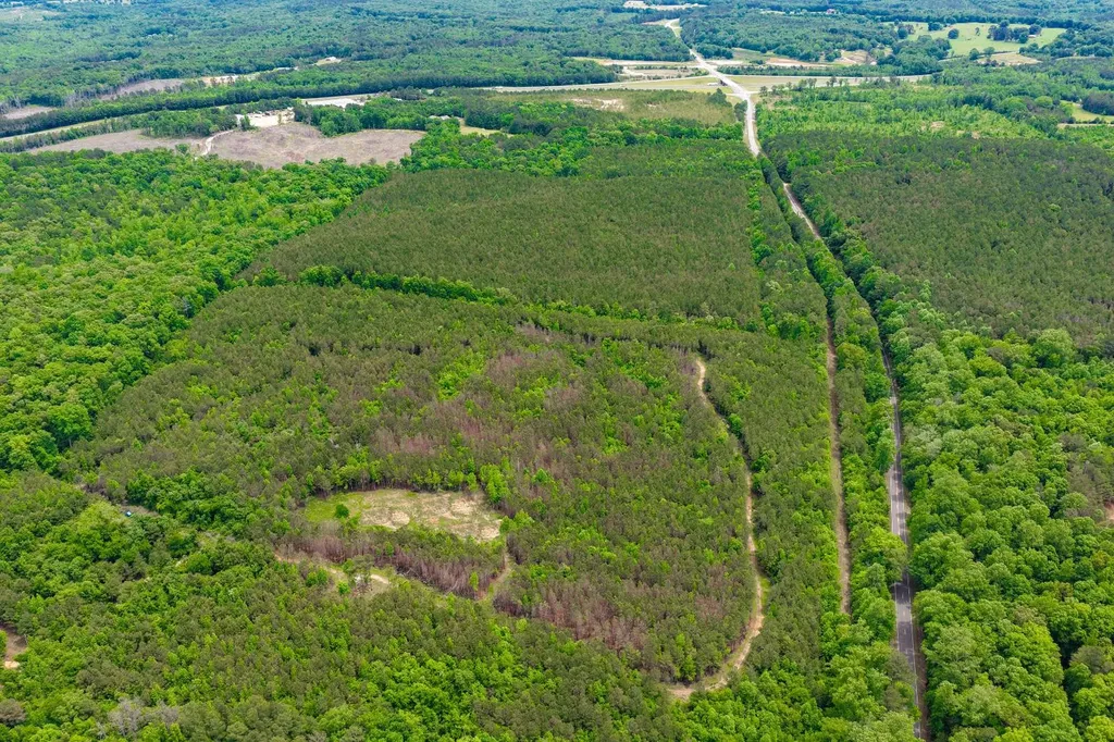 1 County Road 94 Hamilton AL 35570