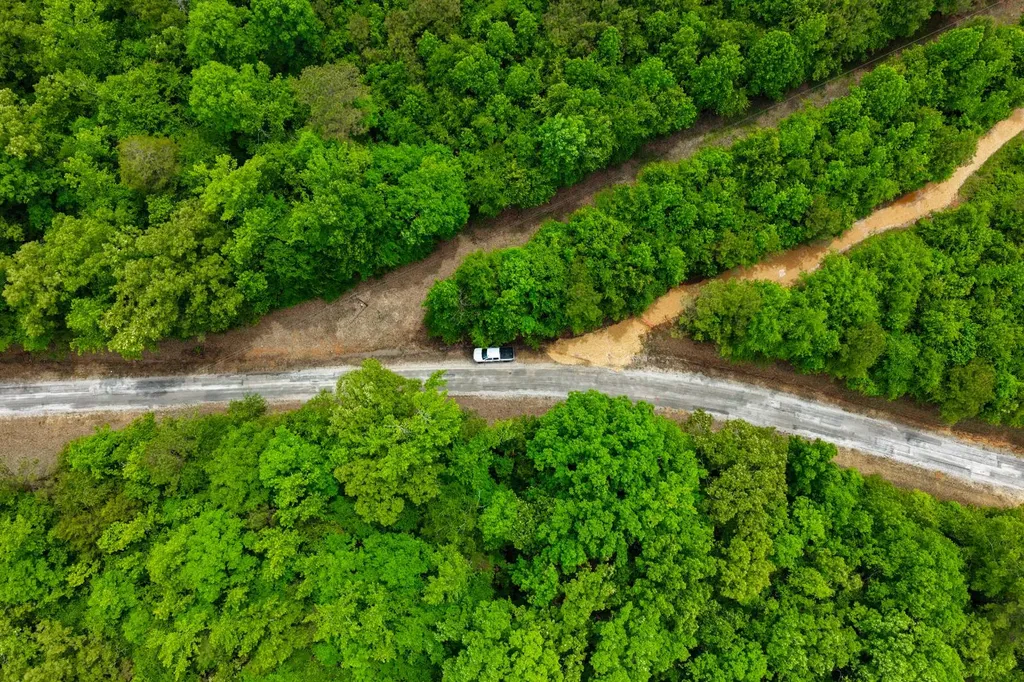 1 County Road 94 Hamilton AL 35570