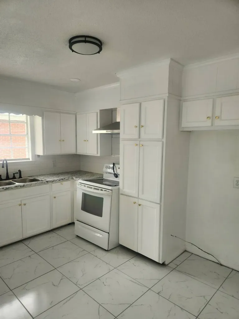 1864 Herman Street Mobile AL 36617