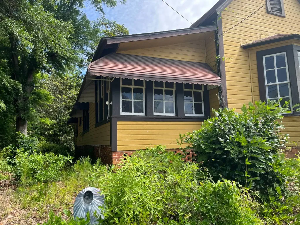 208 West Mill Street Georgiana AL 36033