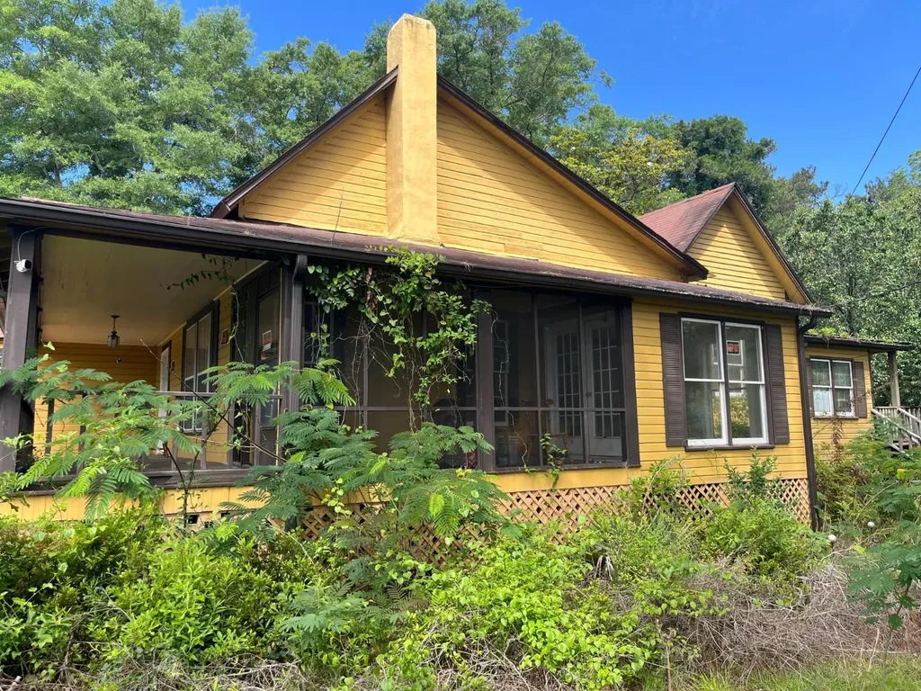 208 West Mill Street Georgiana AL 36033