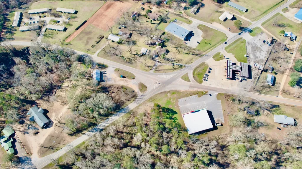 365 River Street East Coffeeville AL 36524