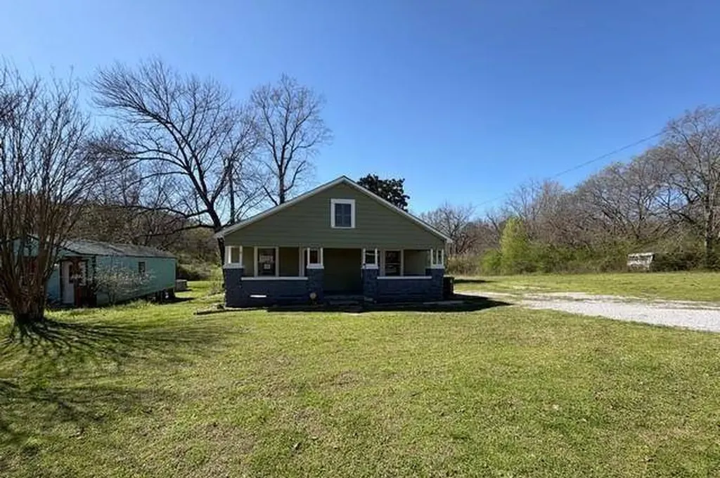 1611 Edwards Street Dolomite AL 35061