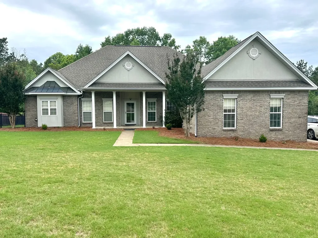516 Whispering Wind Way Deatsville AL 36022