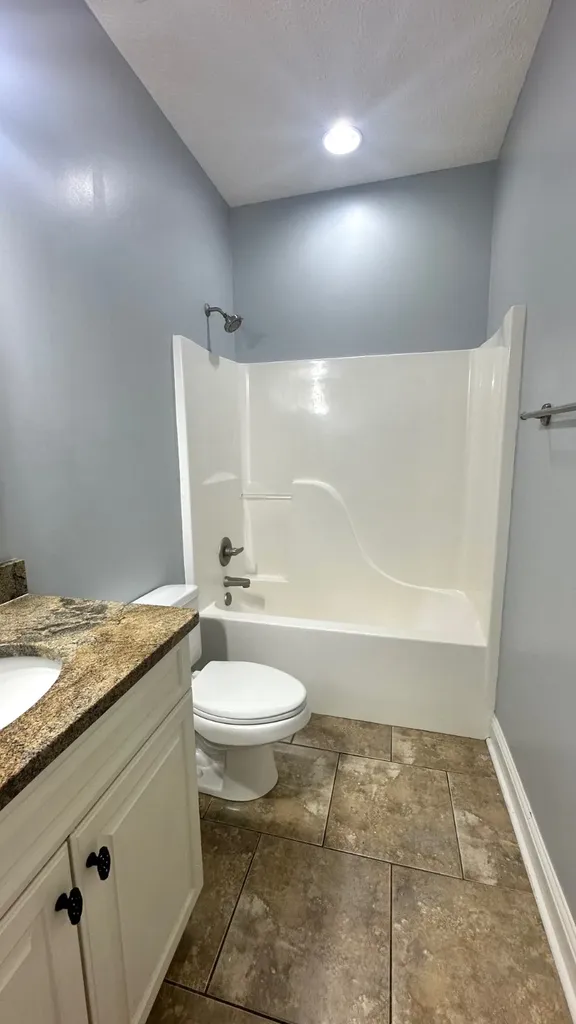 516 Whispering Wind Way Deatsville AL 36022