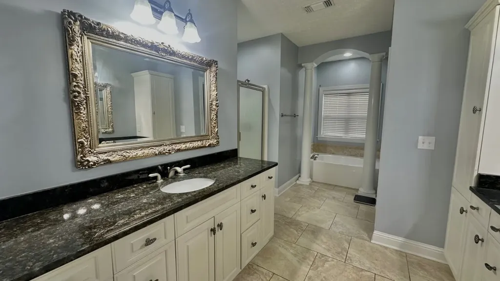 516 Whispering Wind Way Deatsville AL 36022