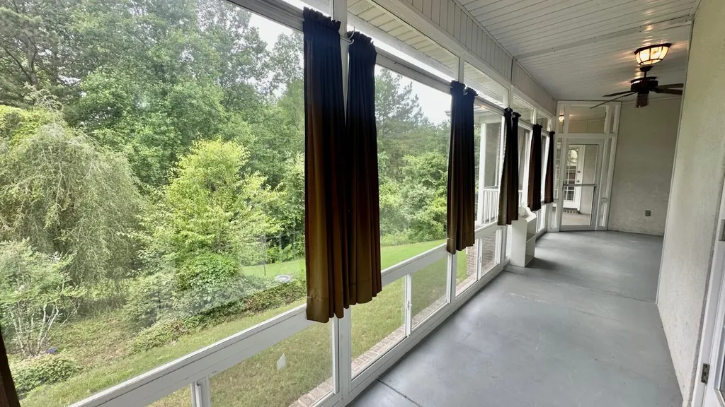 516 Whispering Wind Way Deatsville AL 36022