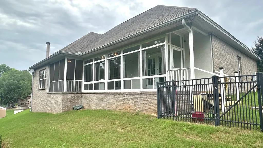 516 Whispering Wind Way Deatsville AL 36022