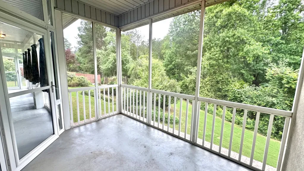 516 Whispering Wind Way Deatsville AL 36022
