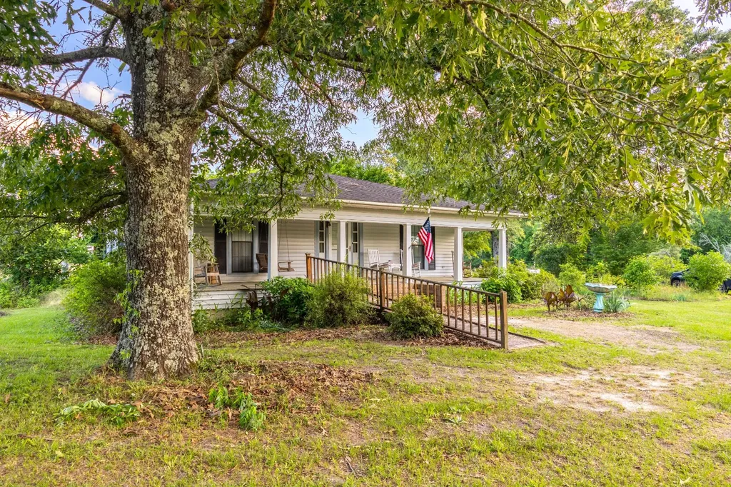 1683 W Mill Street Georgiana AL 36033