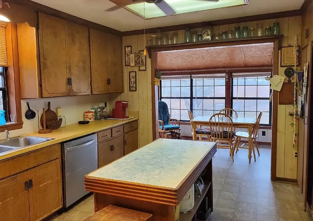 1683 W Mill Street Georgiana AL 36033