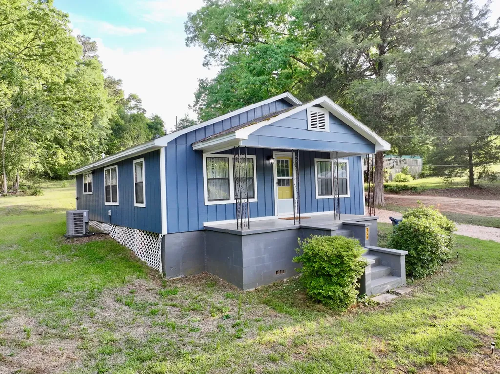 329 Morris Street Grove Hill AL 36451