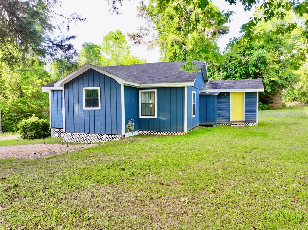 329 Morris Street Grove Hill AL 36451