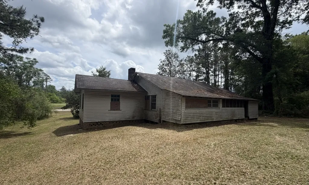 2855 Douglas Avenue Brewton AL 36426