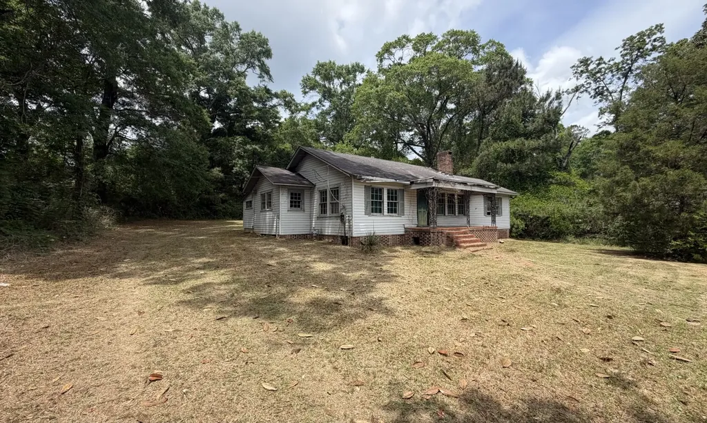 2855 Douglas Avenue Brewton AL 36426