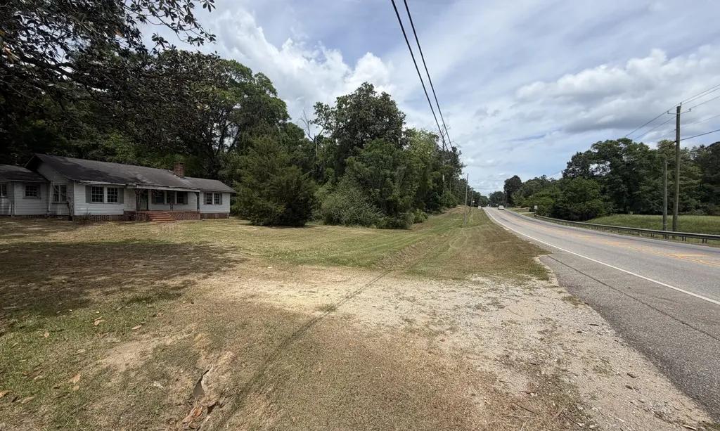 2855 Douglas Avenue Brewton AL 36426